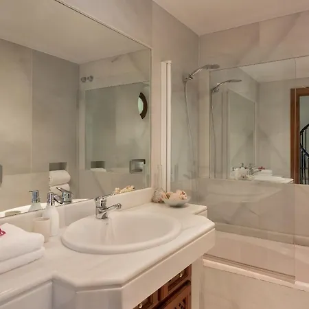 Cubo's Mountain Bayview Luxury * Malaga