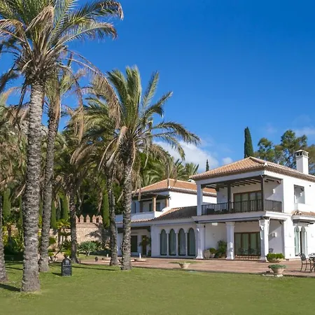 Cubo's Mountain Bayview Luxury Malaga