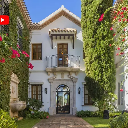 Cubo's Mountain Bayview Luxury Malaga